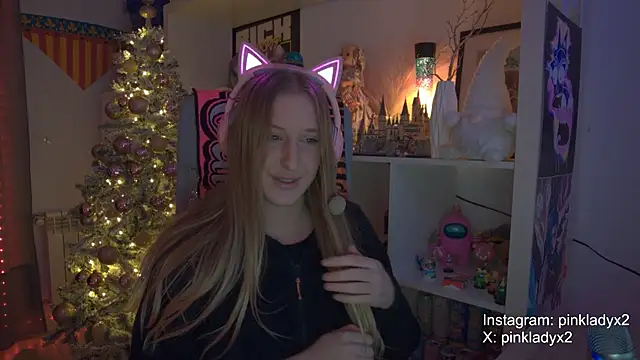 Pinkyladyxxx online show from November 22, 12:13 am