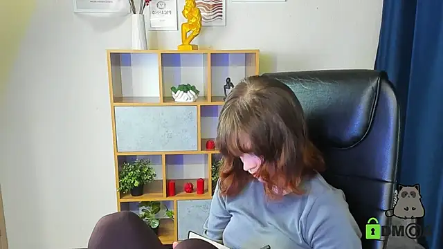 Alina Mills online show from November 7, 9:04 am