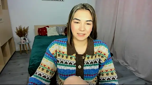 Alexa Dolly12 online show from December 16, 8:09 am