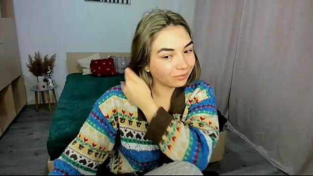 Alexa Dolly12 online show from December 19, 8:28 am