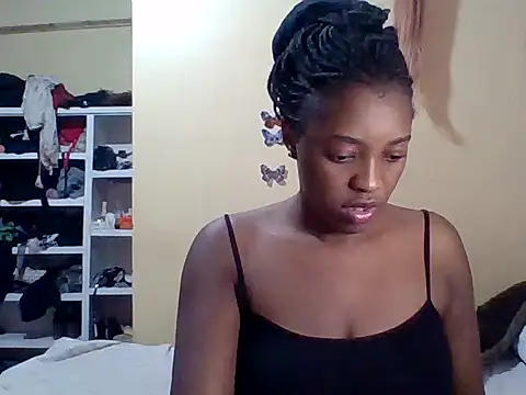 Snapshot of Zara_Twilight chatting on September 29, 9:09 pm Zara Twilight online show from September 29, 9:09 pm