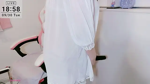 Snapshot of yuayua854 chatting on September 30, 9:59 am yuayua854 online show from September 30, 9:59 am