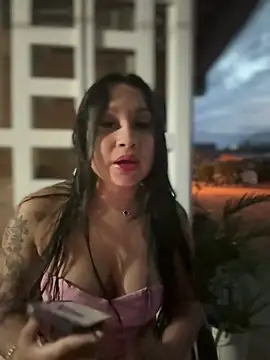 Pretty Isadora online show from January 13, 11:20 pm