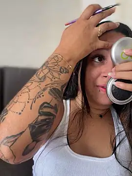 Snapshot of Pretty_Isadora chatting on October 8, 7:51 pm Pretty Isadora online show from October 8, 7:51 pm