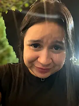 Snapshot of Pretty_Isadora chatting on October 4, 1:55 am Pretty Isadora online show from October 4, 1:55 am