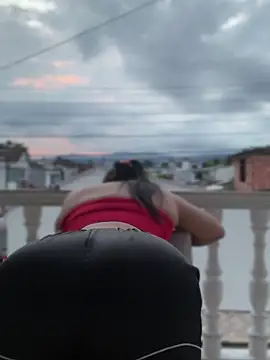 Snapshot of Pretty_Isadora chatting on October 2, 10:48 pm Pretty Isadora online show from October 2, 10:48 pm