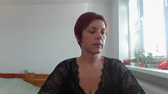 LoraLoraMay online show from October 29, 1:04 pm