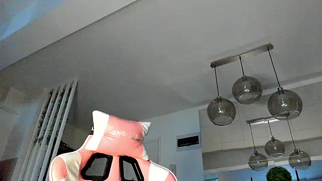 IreneVON online show from November 6, 5:46 am