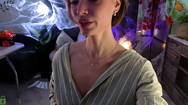 Eva Natsumi online show from October 27, 5:52 pm