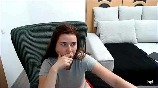 VioletaFlower7 online show from September 14, 7:45 pm