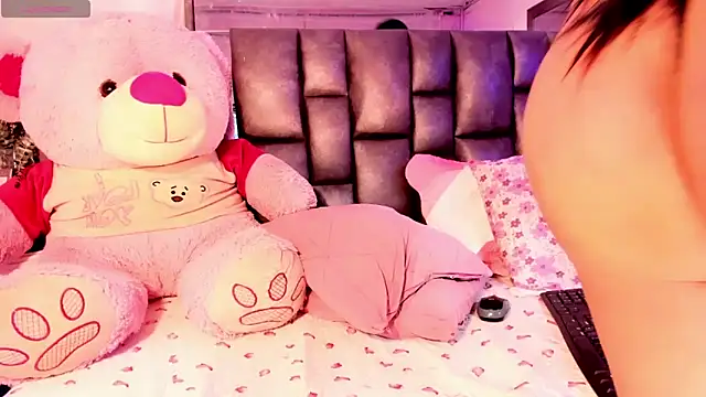 ShantalGirs online show from September 15, 7:27 am