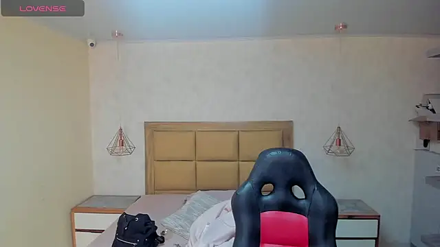 Kittytimberlake online show from February 25, 7:34 pm