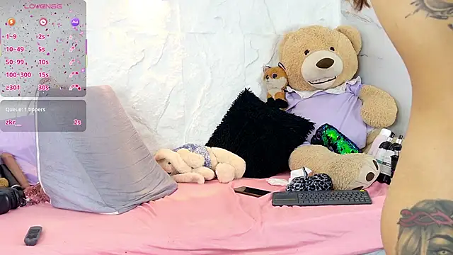 zorravioletta1 online show from November 25, 4:31 pm