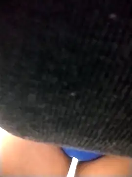 kBossgirls online show from November 9, 8:05 pm