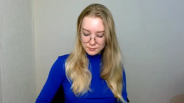 cindi hot online show from November 26, 9:10 am