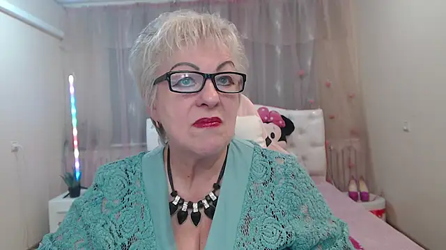 KayleSmoll online show from September 10, 6:41 pm