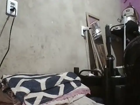 Snapshot of iaradias chatting on September 19, 10:36 am iaradias online show from September 19, 10:36 am