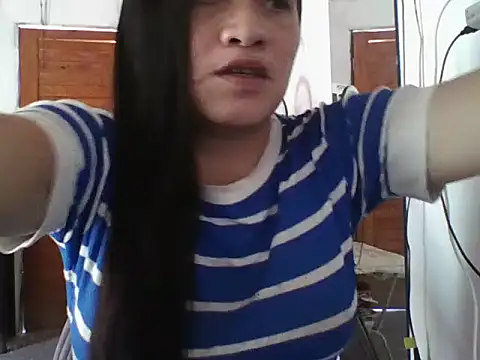 Snapshot of iaradias chatting on October 27, 12:33 pm iaradias online show from October 27, 12:33 pm