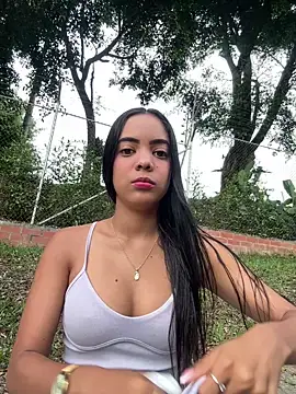 NAUGHTY LITTLE 18 online show from February 17, 10:20 pm