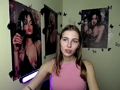 StrangerGi online show from September 25, 11:20 am