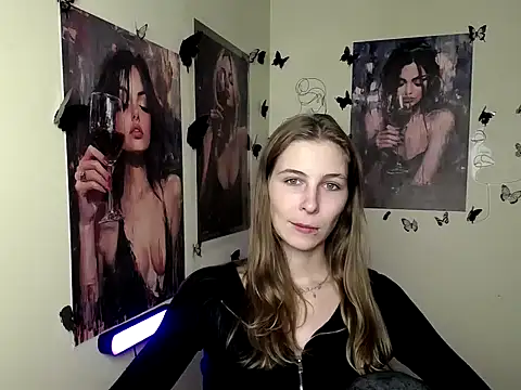 StrangerGi online show from October 11, 6:32 pm