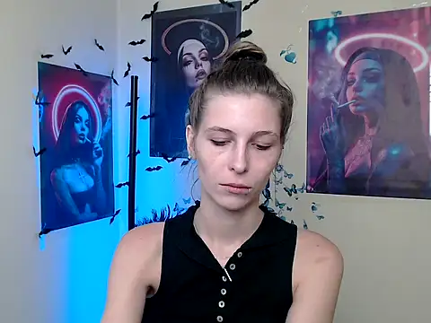 StrangerGi online show from September 20, 12:36 pm