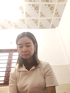 Sexy-ladyboobs20 online show from November 28, 2:25 am