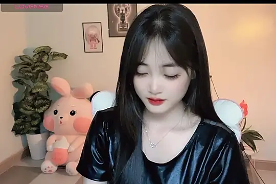  Aimy  online show from November 8, 3:39 pm