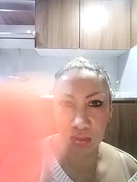 coral smitth online show from November 21, 6:32 pm