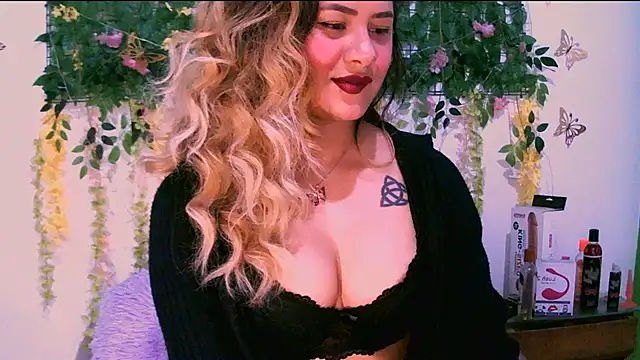 Crysrus online show from October 23, 1:00 am