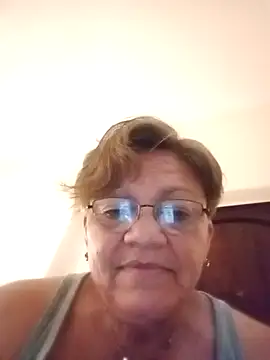 Madrastrahot69 online show from October 29, 5:34 am