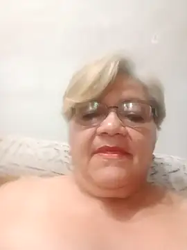 Madrastrahot69 online show from September 16, 8:50 pm