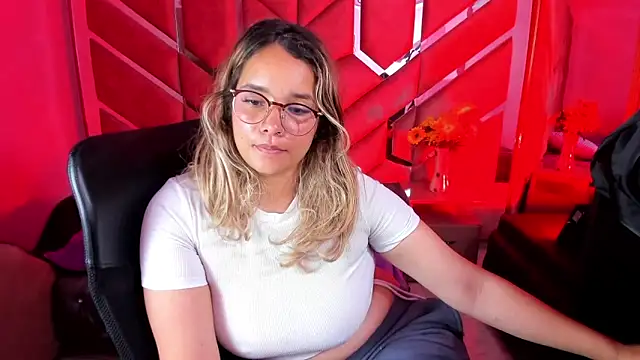 Olivia Fox69 online show from September 18, 3:16 am