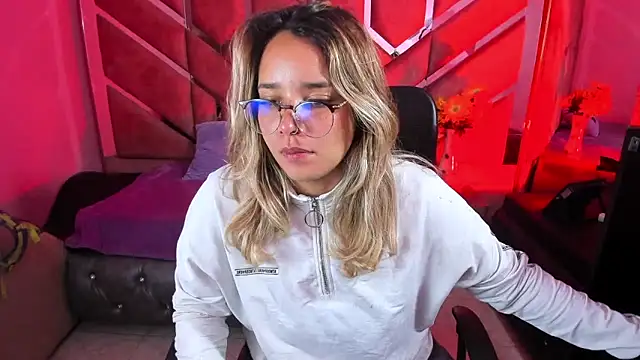 Olivia Fox69 online show from September 16, 3:14 am