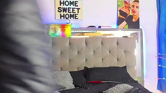 parejacaliente20154 online show from October 12, 12:02 am