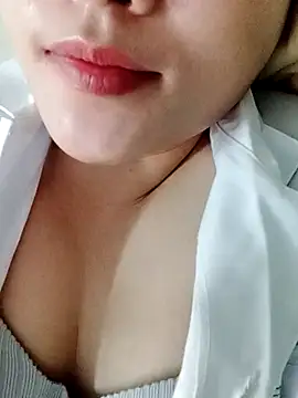 Sexyass13 online show from September 16, 4:31 am