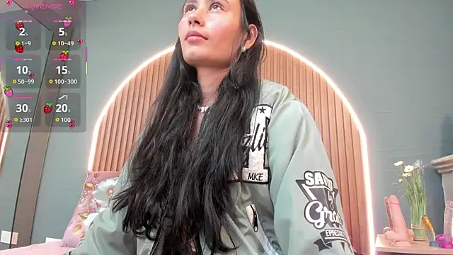 NayeCloud online show from October 7, 3:33 am