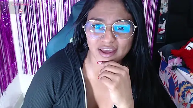 SweetAlmaa online show from February 16, 1:55 pm