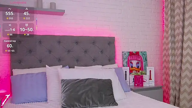 Born to Blow online show from October 20, 1:30 am