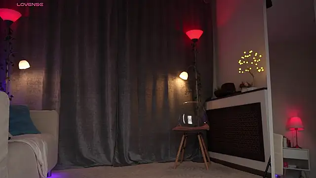 Amely Young online show from February 22, 3:07 am