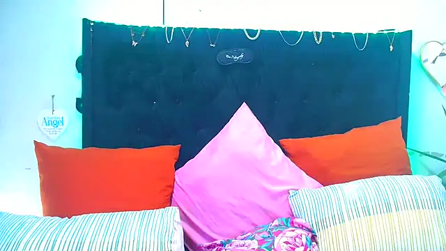 SAVAGExBOO online show from December 18, 3:11 am