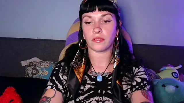 Snapshot of Marcelinegoddess chatting on October 3, 2:49 am Marcelinegoddess online show from October 3, 2:49 am