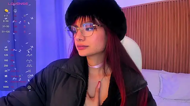 Snapshot of sophiecherry_ chatting on September 24, 1:48 am sophiecherry  online show from September 24, 1:48 am
