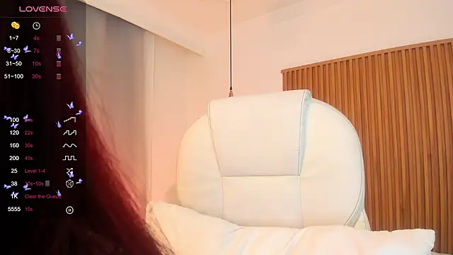 Snapshot of sophiecherry_ chatting on September 15, 6:00 am sophiecherry  online show from September 15, 6:00 am