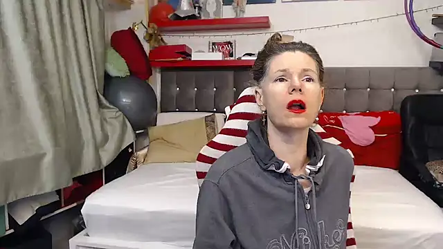 kellyterapy online show from February 24, 1:21 pm