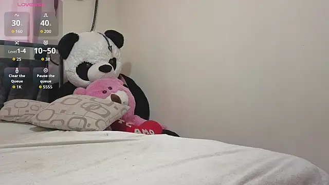 Hotsamantamature online show from October 20, 9:18 pm