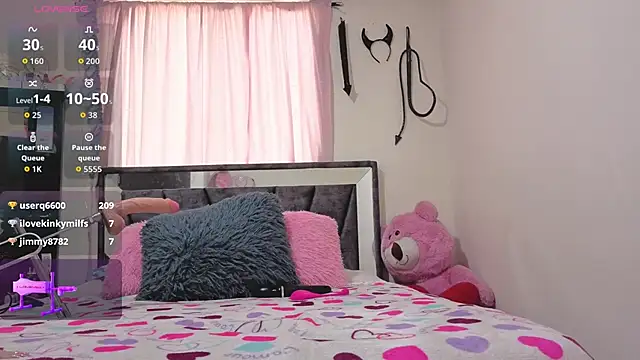 Hotsamantamature online show from February 14, 10:01 pm