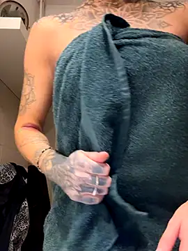 Elenascrib online show from November 18, 6:25 am