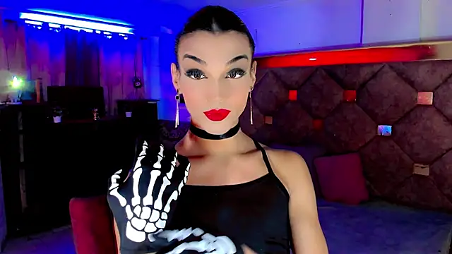 the-horus-girl online show from October 13, 1:19 am