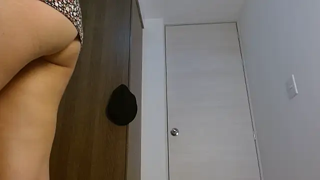 keilafranco online show from October 5, 6:57 pm